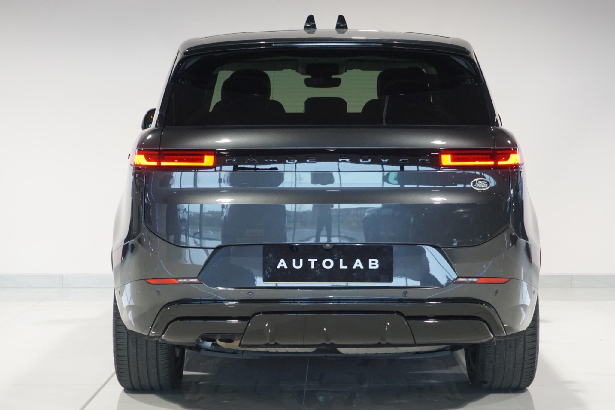 Land Rover Range Rover Sport 3.0 D300 MHEV Dynamic SE SUV 5dr Diesel Auto 4WD Euro 6 (s/s) (300 ps)